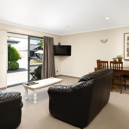 Centre Court Motel Blenheim Bagian luar foto