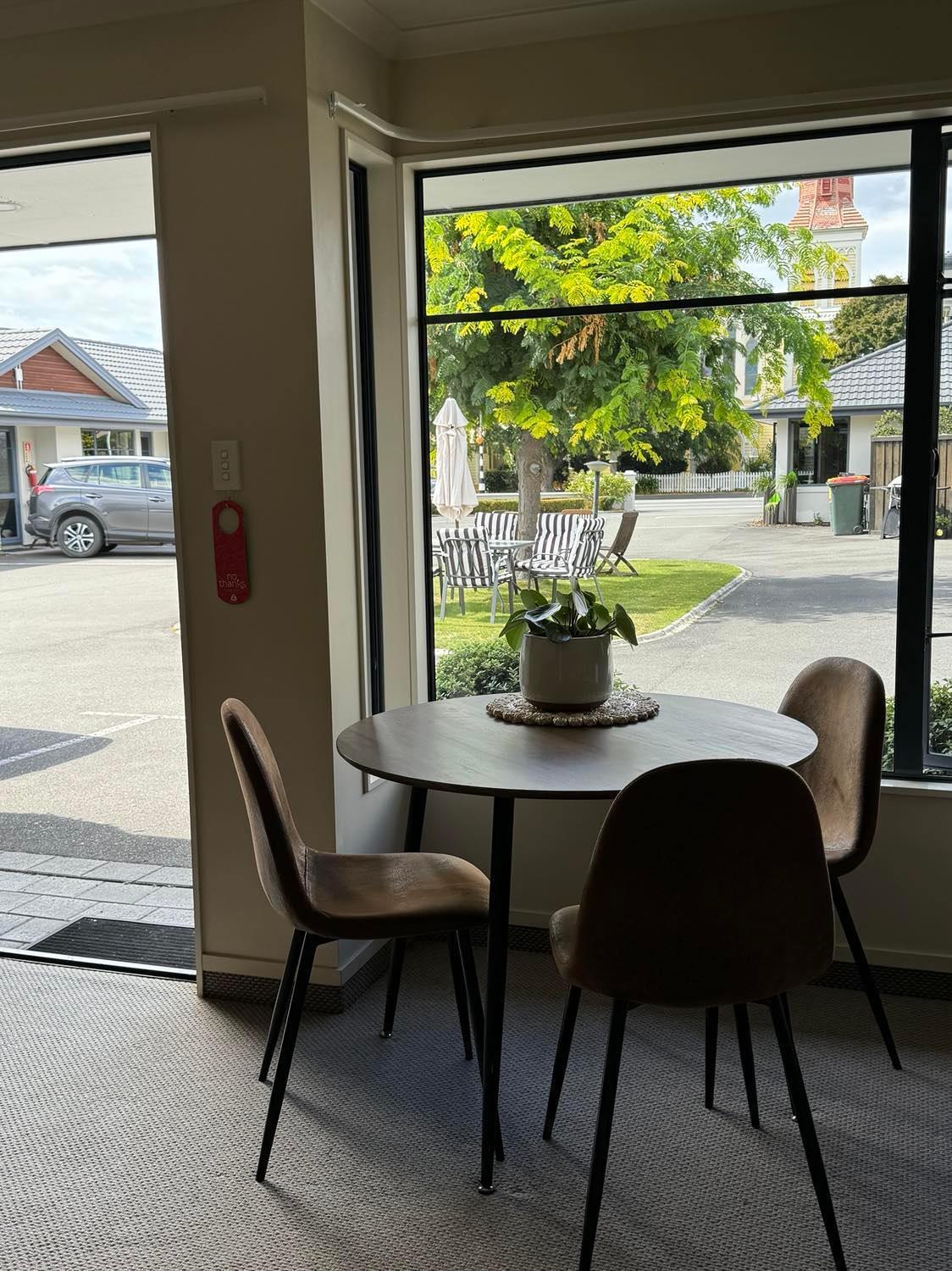 Centre Court Motel Blenheim Bagian luar foto