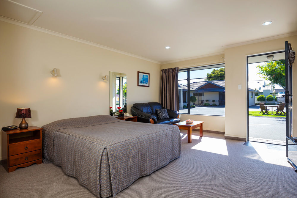 Centre Court Motel Blenheim Bagian luar foto